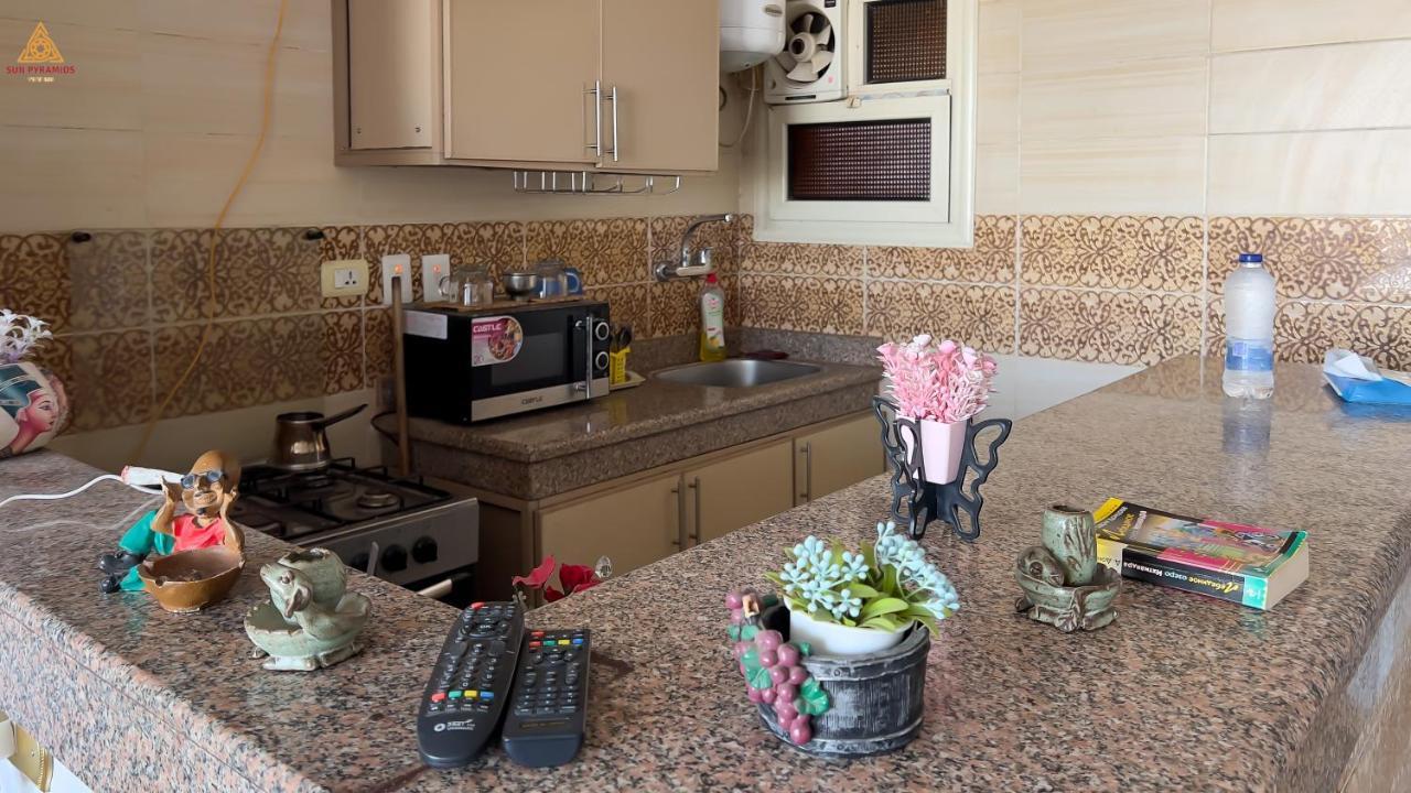 Full Pyramids View Apartment With Balcony For 8 P Kafret el-Gabal Dış mekan fotoğraf
