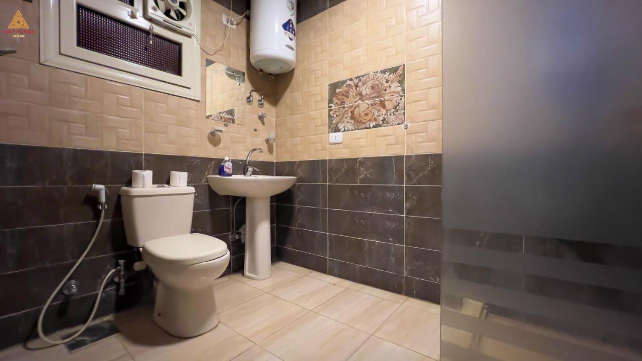 Full Pyramids View Apartment With Balcony For 8 P Kafret el-Gabal Dış mekan fotoğraf