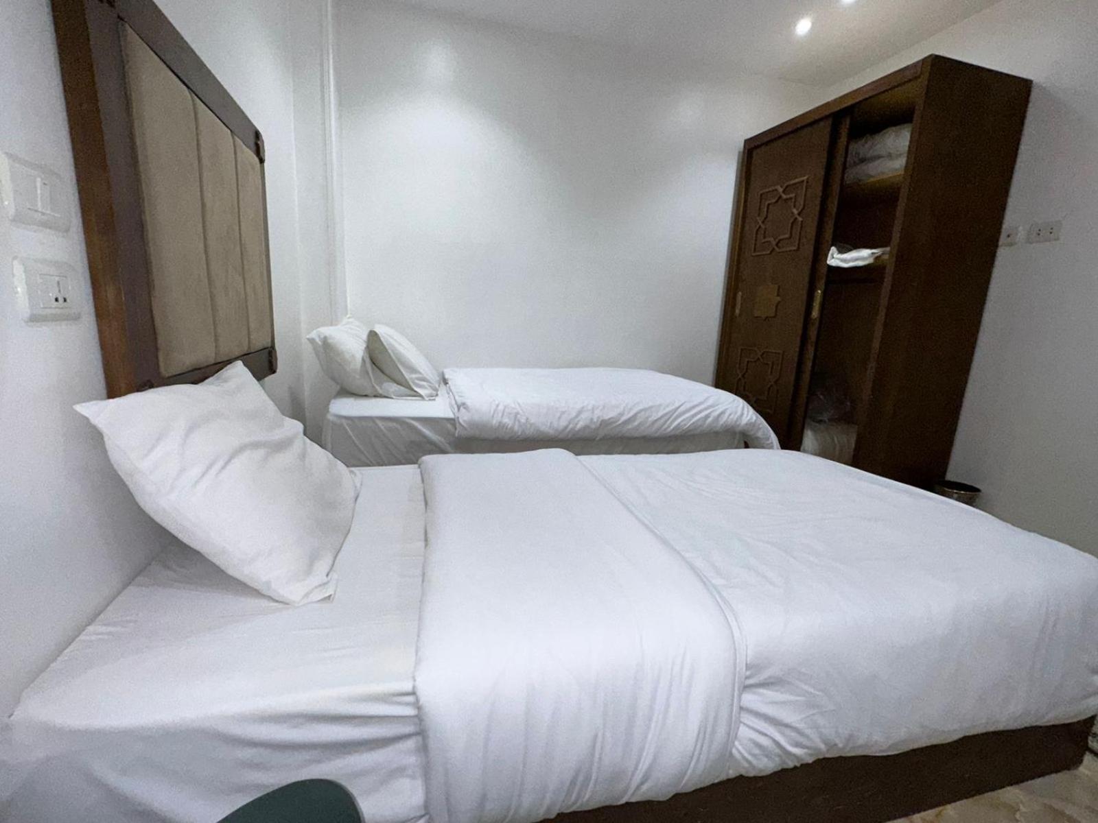 Full Pyramids View Apartment With Balcony For 8 P Kafret el-Gabal Dış mekan fotoğraf